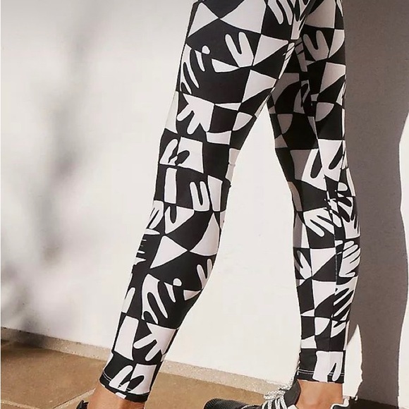 Dazey LA leggings size M, new without tags - Picture 6 of 7